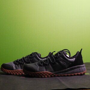7 SIZE Columbia Fairbankstm Low Men's Shoes Graphite/Blac